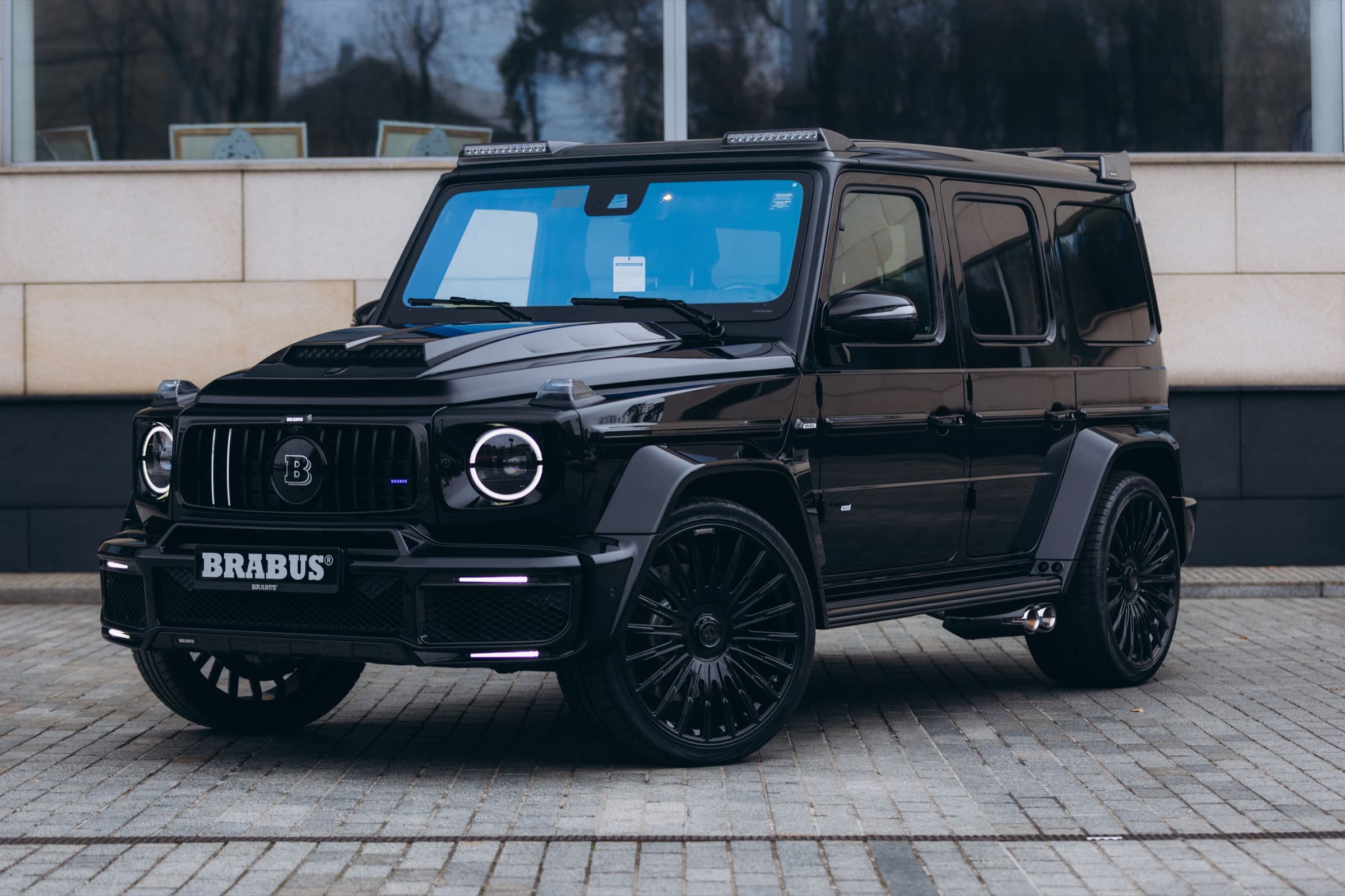 BRABUS 900 SUPERBLACK